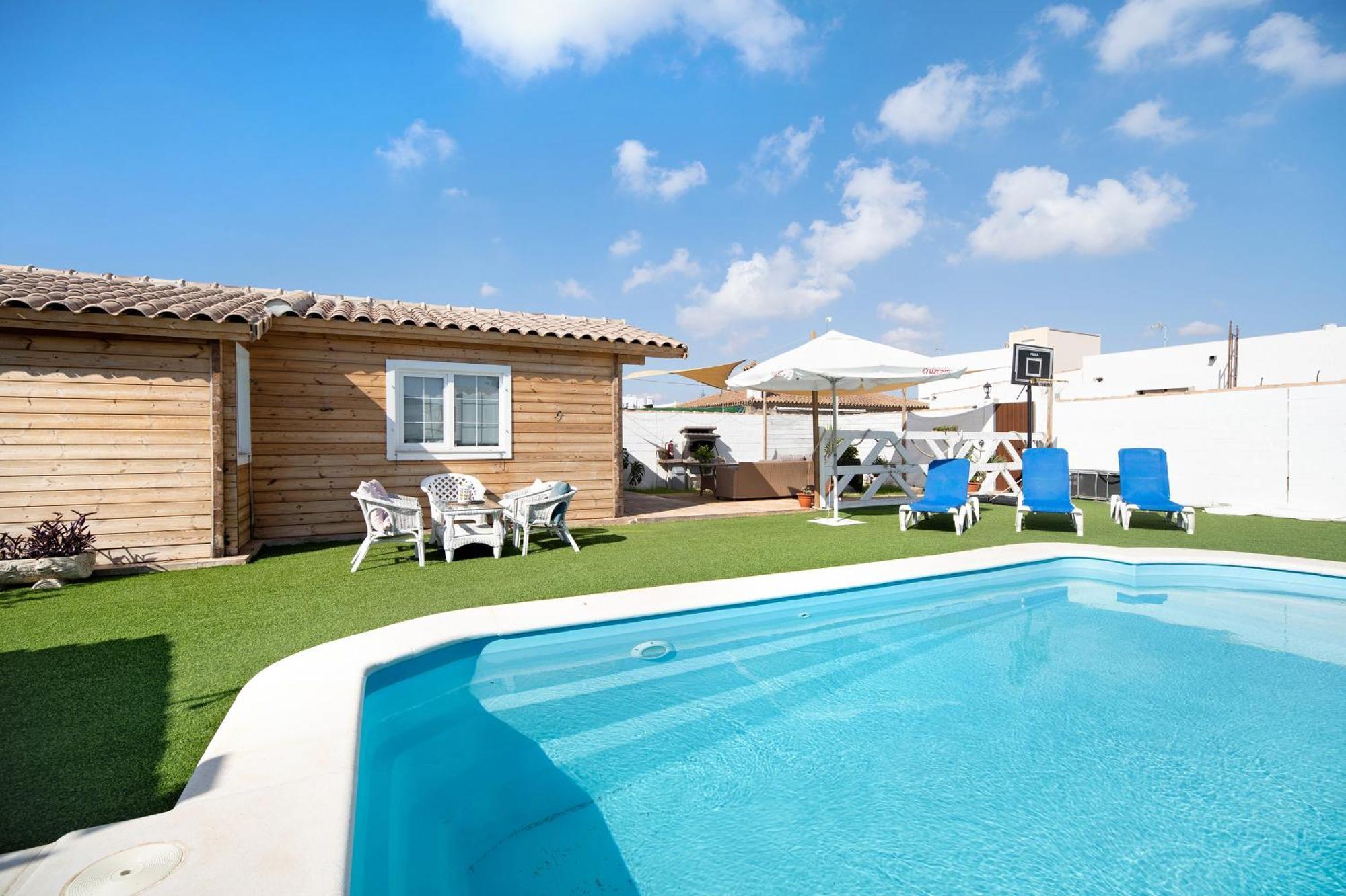 Villa Fuego - Solo Familias Chiclana de la Frontera Exteriör bild