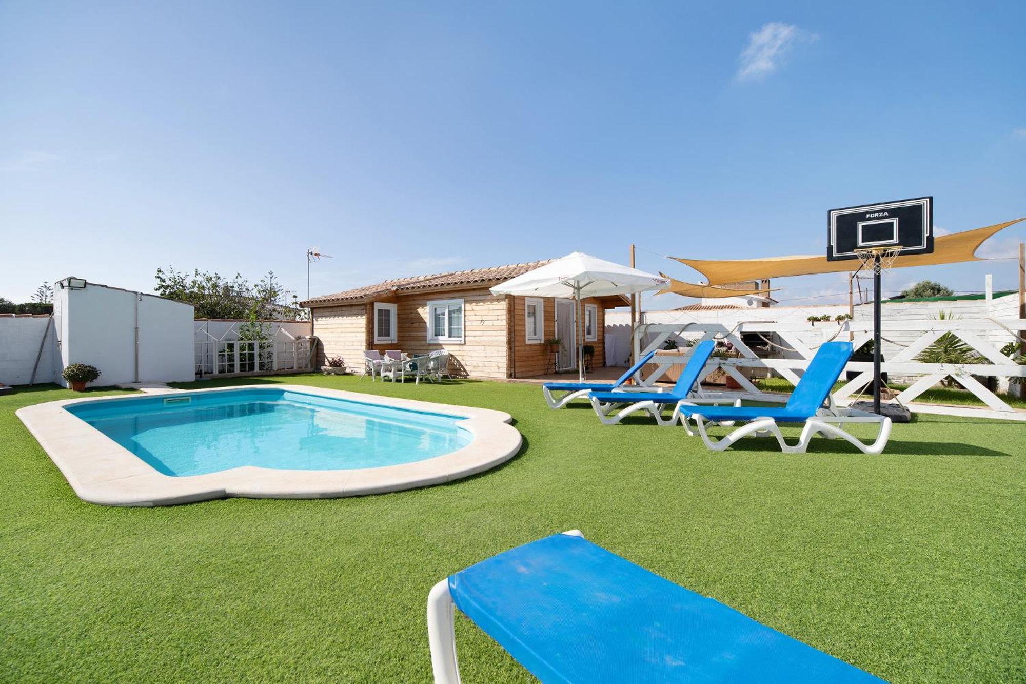 Villa Fuego - Solo Familias Chiclana de la Frontera Exteriör bild