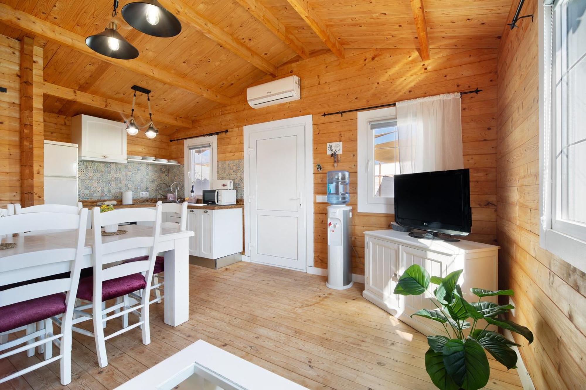 Villa Fuego - Solo Familias Chiclana de la Frontera Exteriör bild